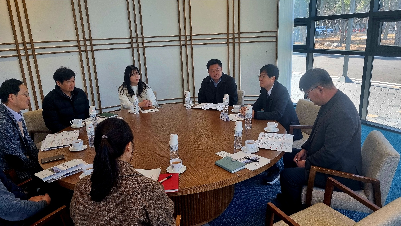 [2026.02.25.] 스마트연어연구원 업무협의 및 시설 견학